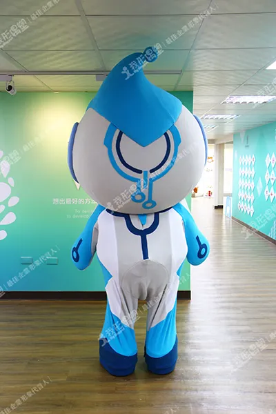 新上小学校 – ロボットマスコット