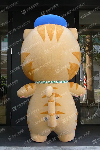 高雄MRT – 人気猫駅長みかん（マスコットスーツ）