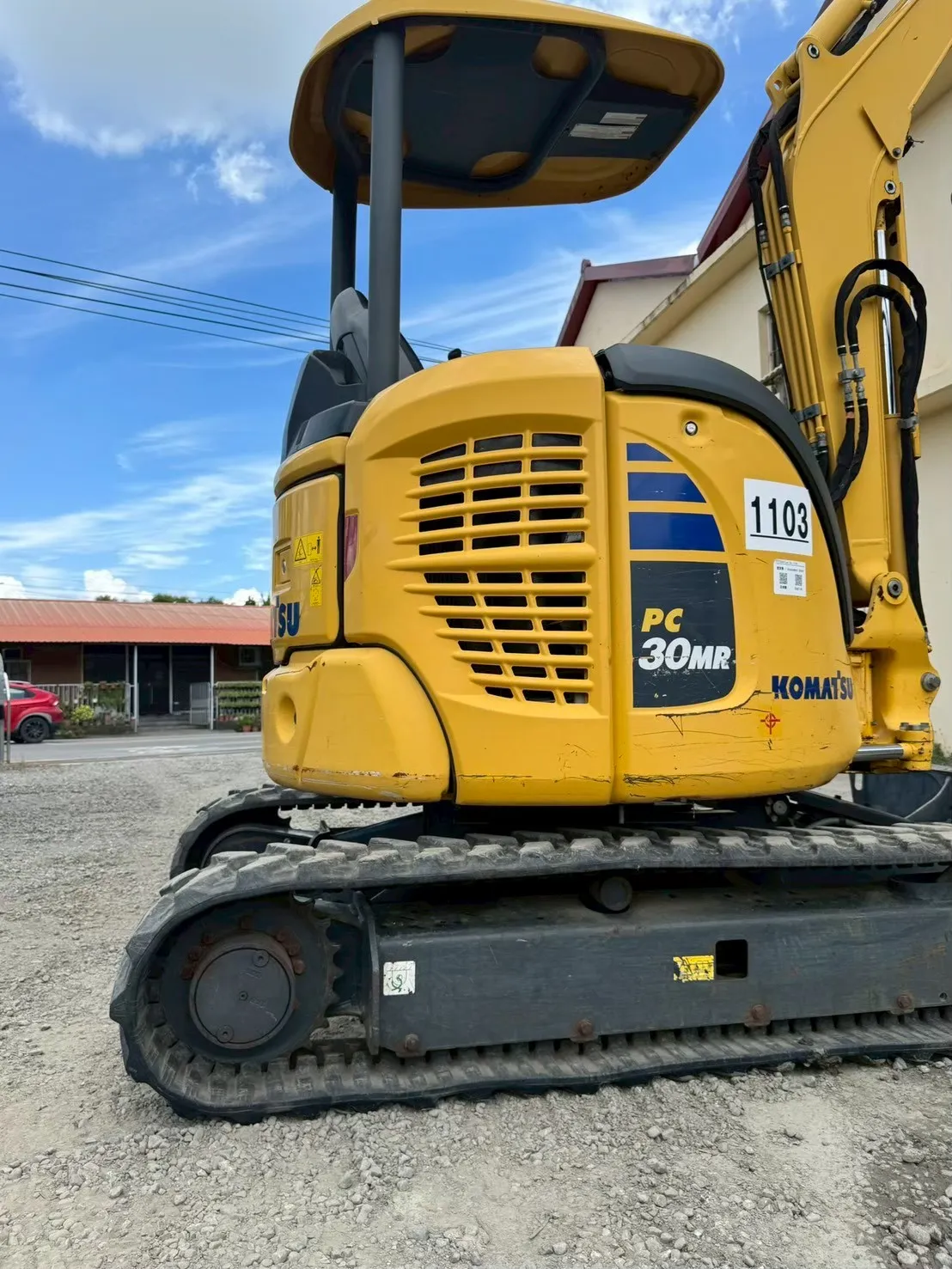 KOMATSU PC30MR-52016y 67h