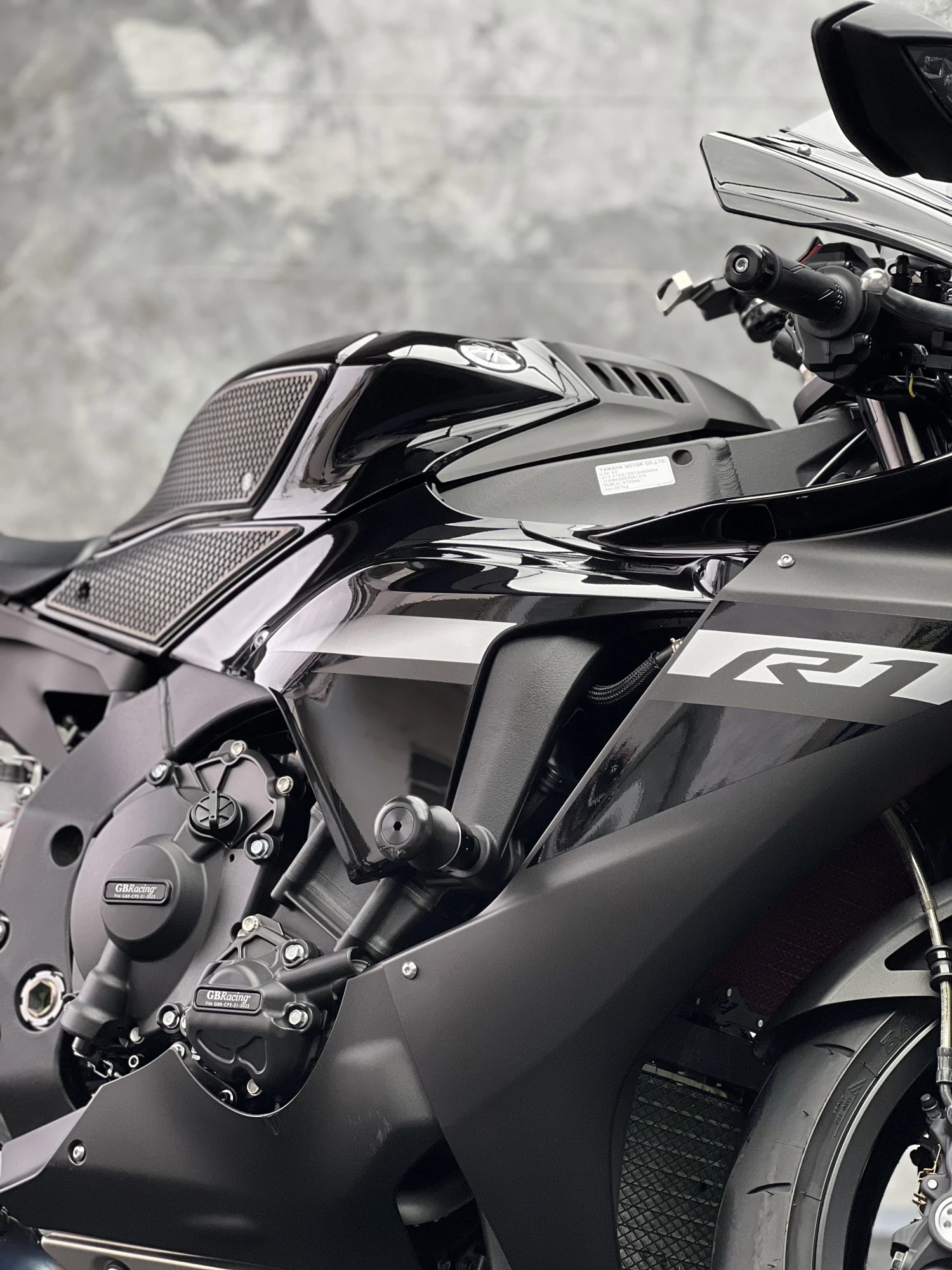YZF R1 鍍膜施工