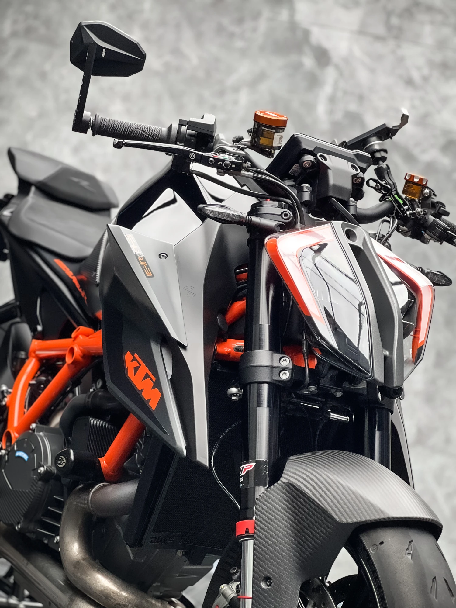 KTM 1290 SUPERDUKE R 鍍膜施工