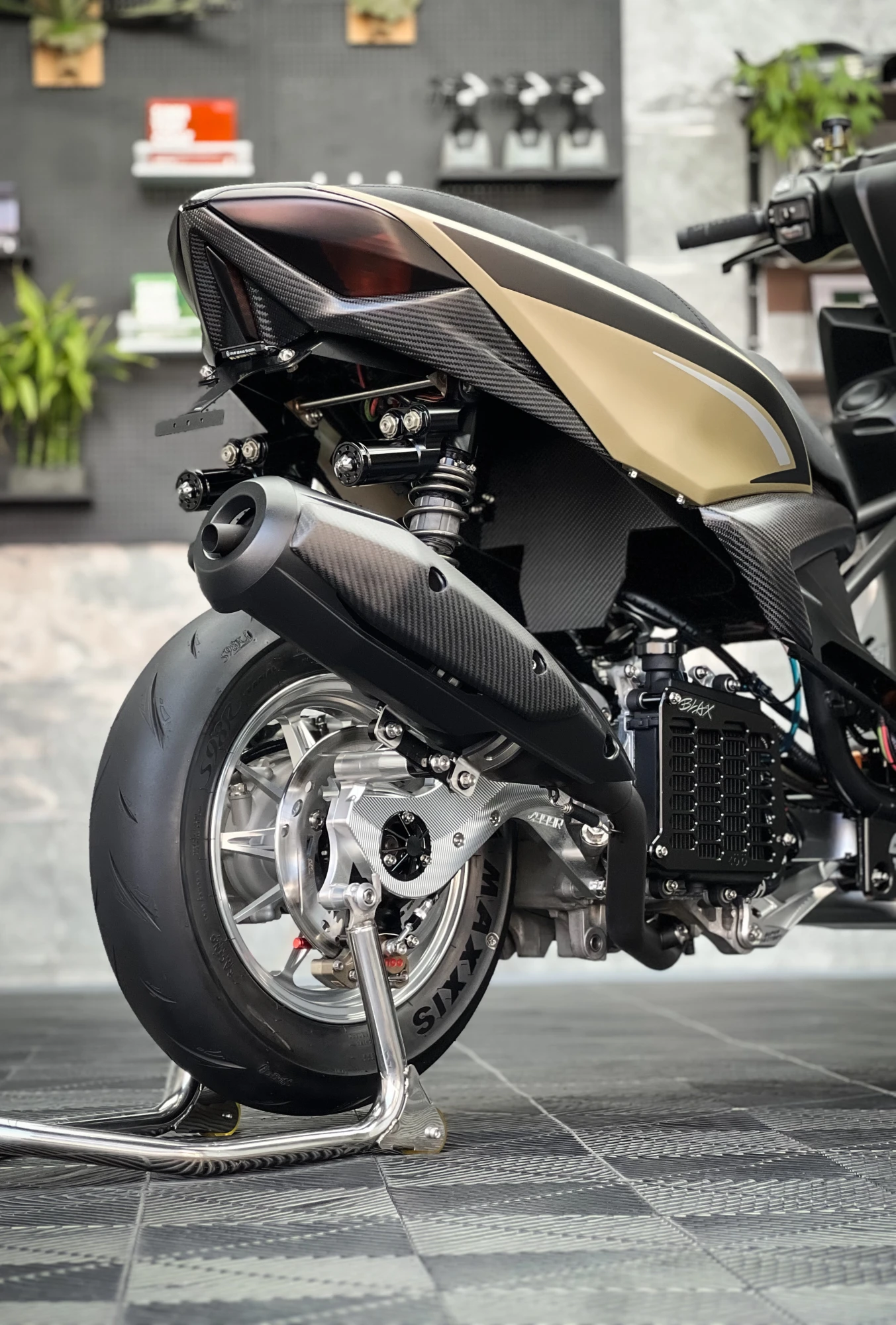 YAMAHA GRYPHUS-VI 鍍膜施工