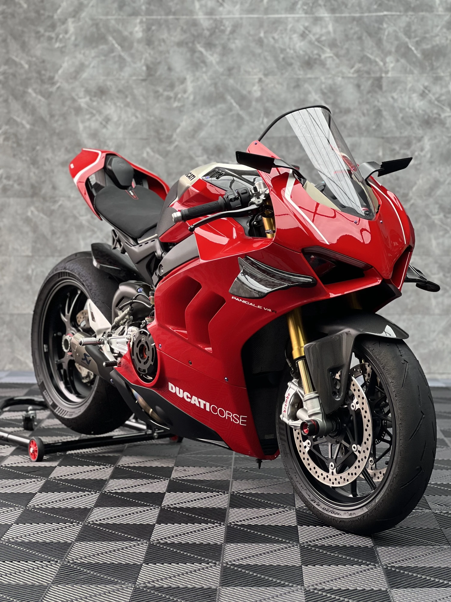 DUCATI PANIGALE V4R 鍍膜施工