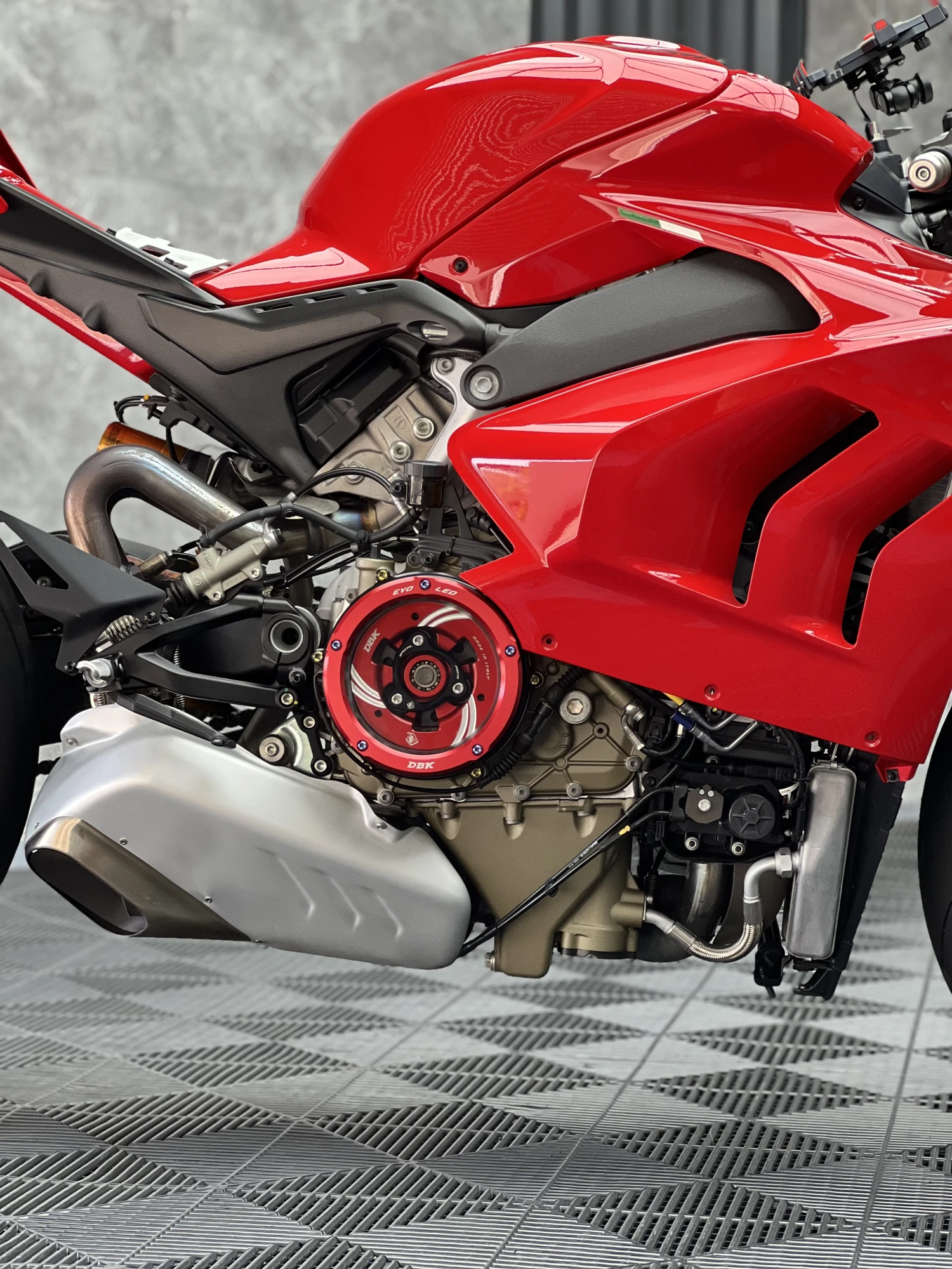 DUCATI PANIGALE V4S 鍍膜施工
