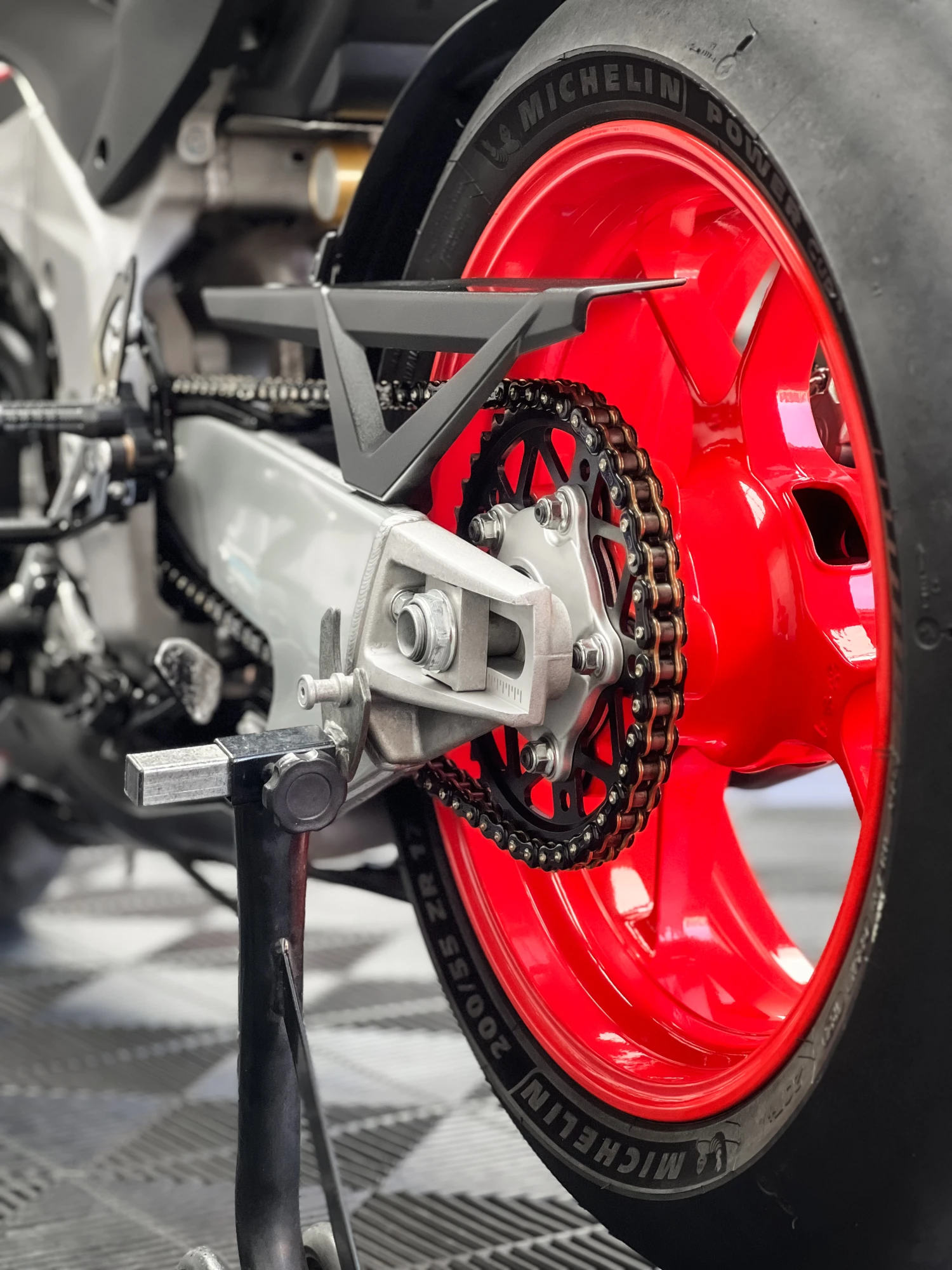 APRILIA RSV4 精緻護理