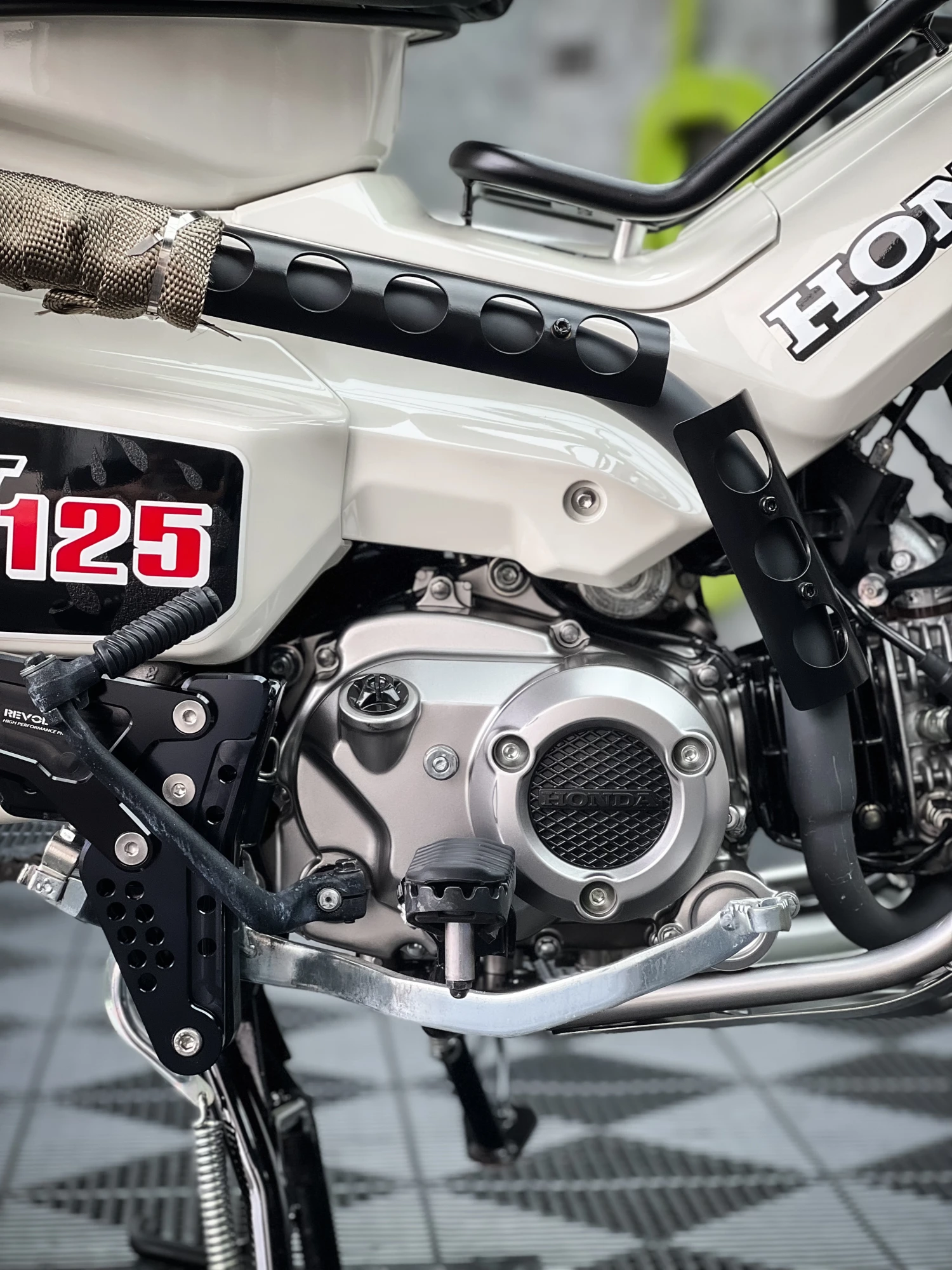 HONDA CT125 鍍膜施工