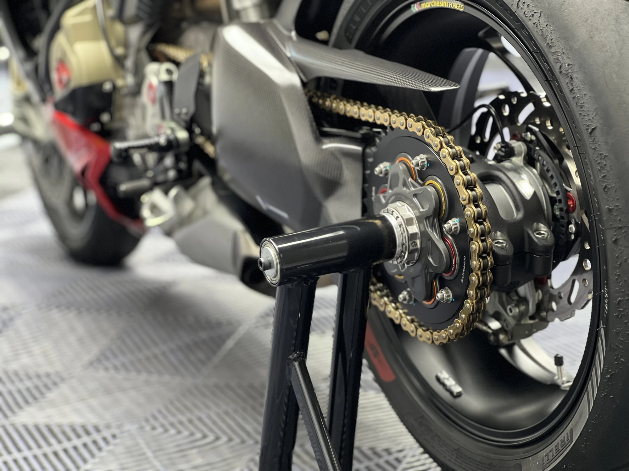 DUCATI STREET FIGHTER V4S 鍍膜施工