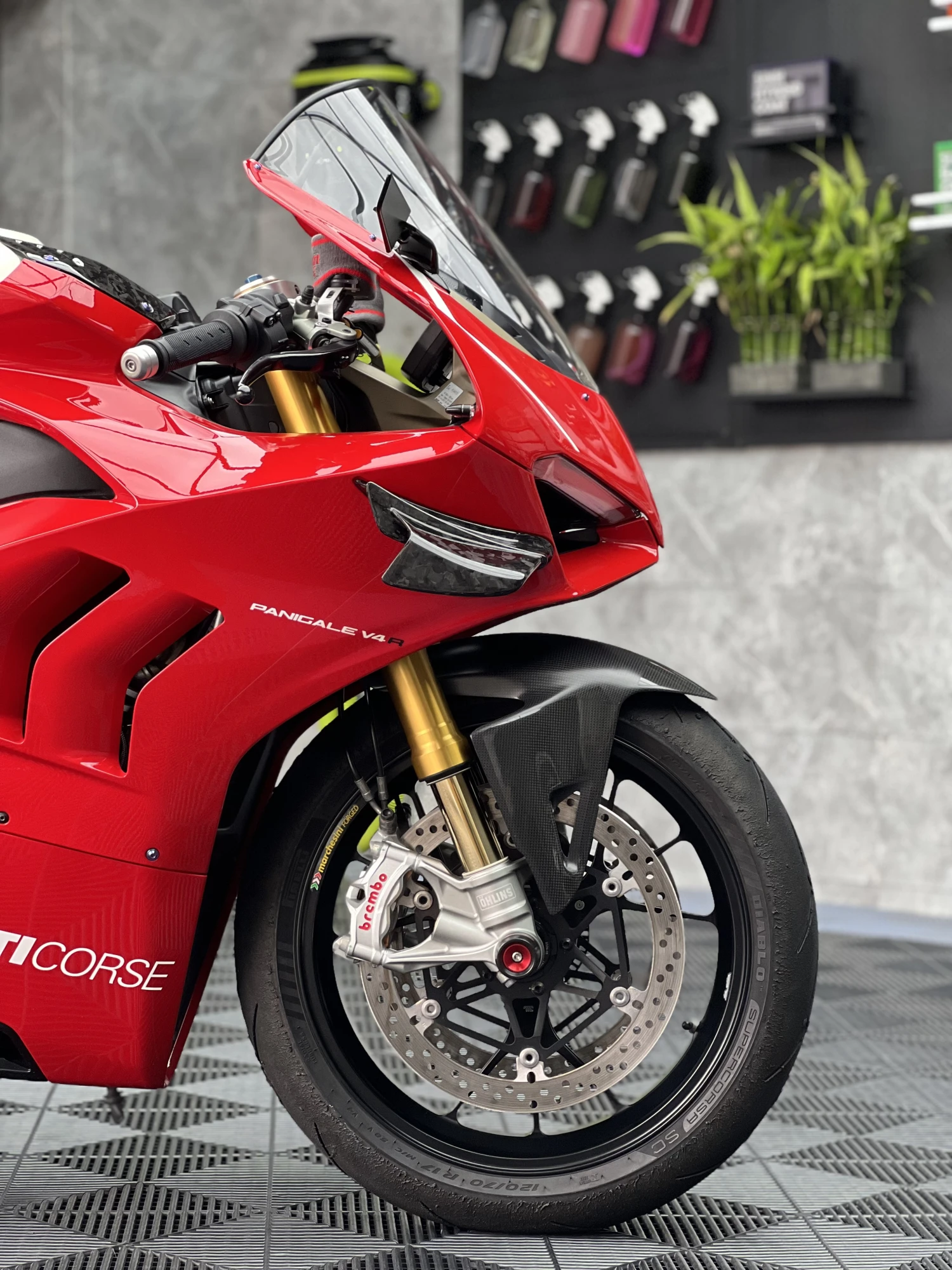 DUCATI PANIGALE V4R 鍍膜施工
