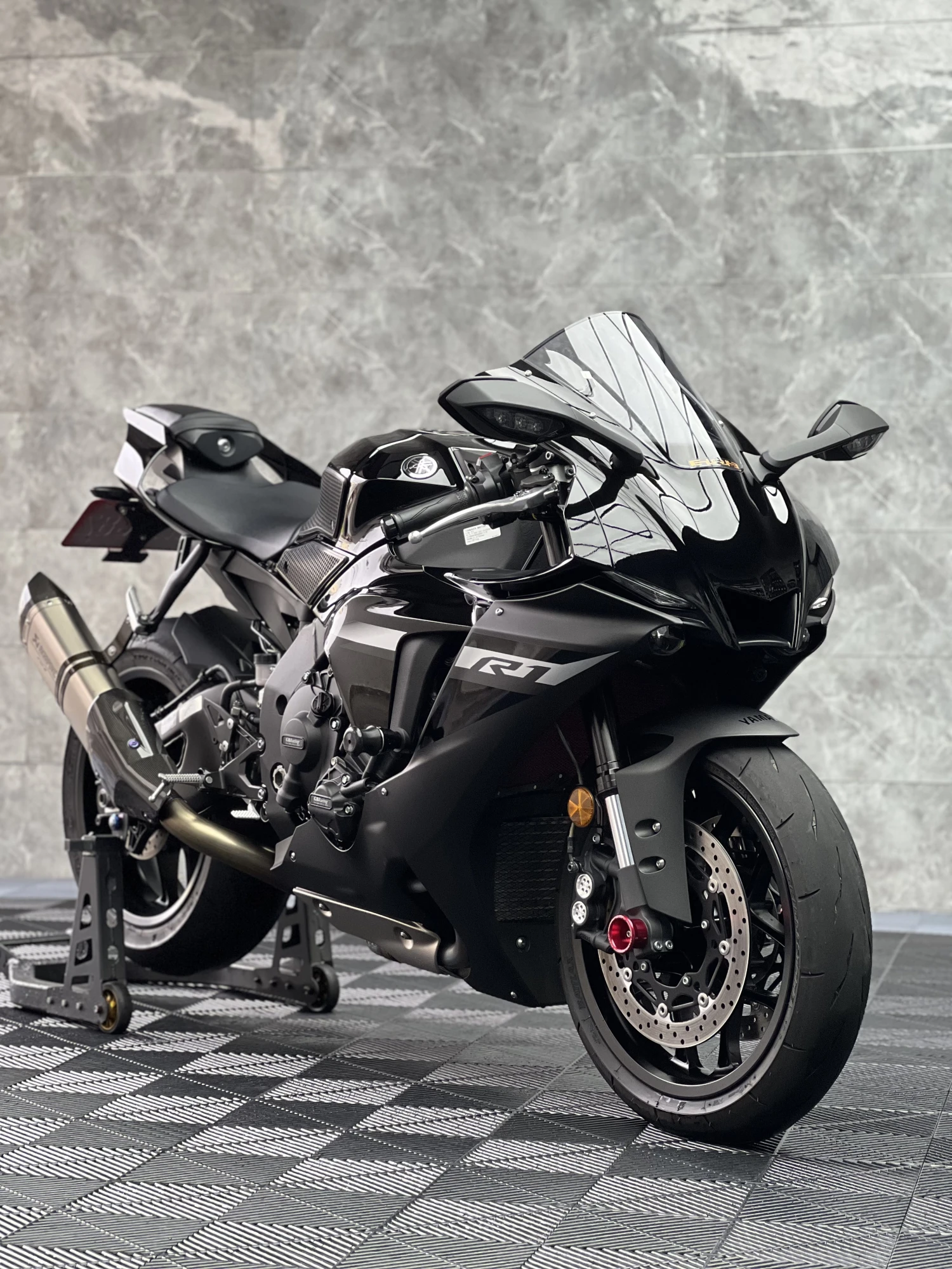 YZF R1 鍍膜施工