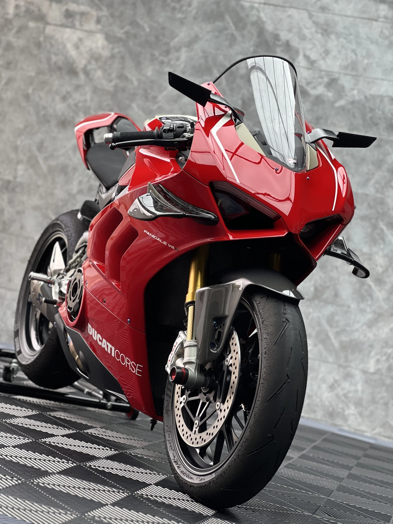 DUCATI PANIGALE V4R 鍍膜施工