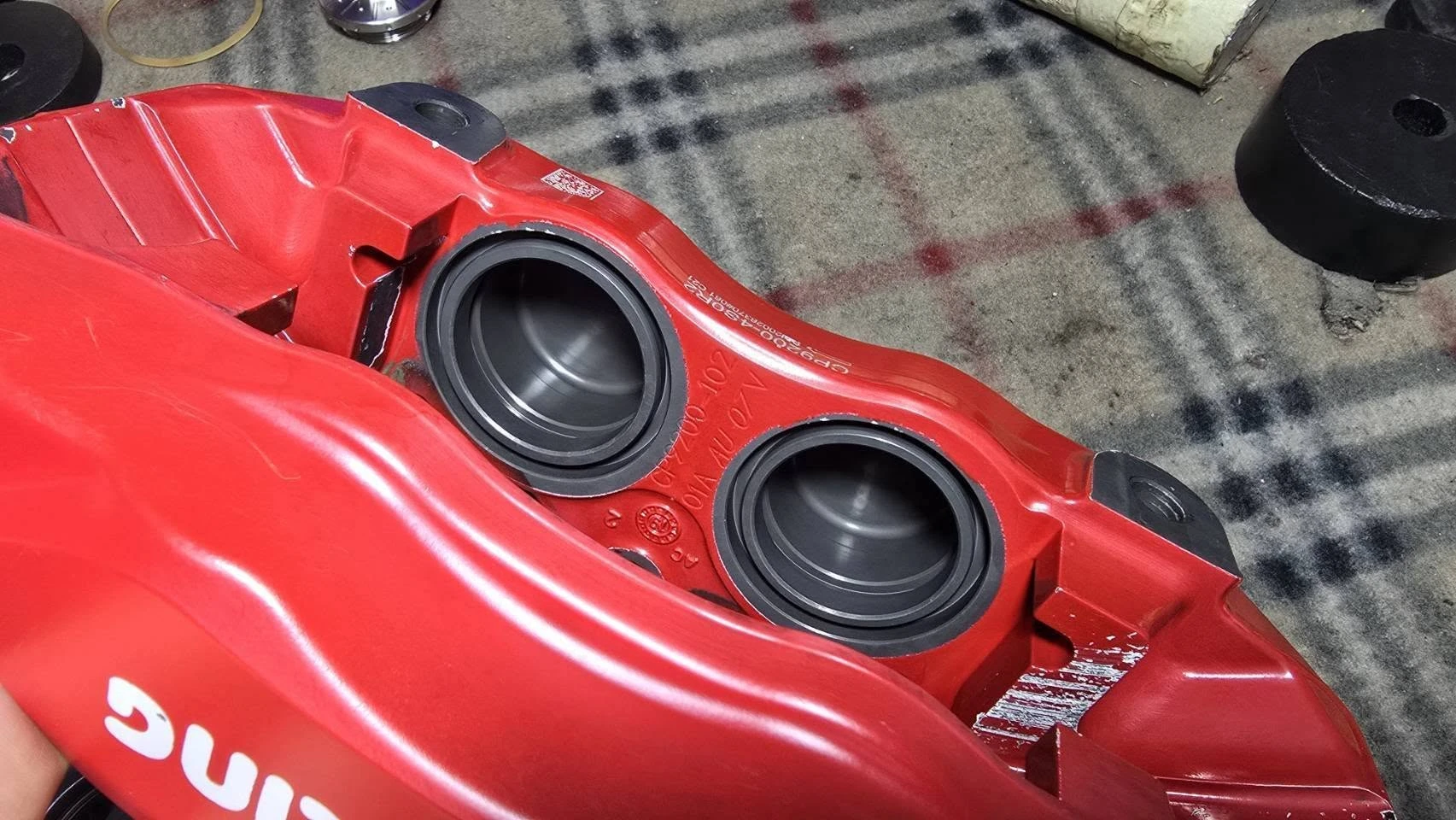 FORD FOCUS 前 AP9200 四活塞卡鉗分解整理