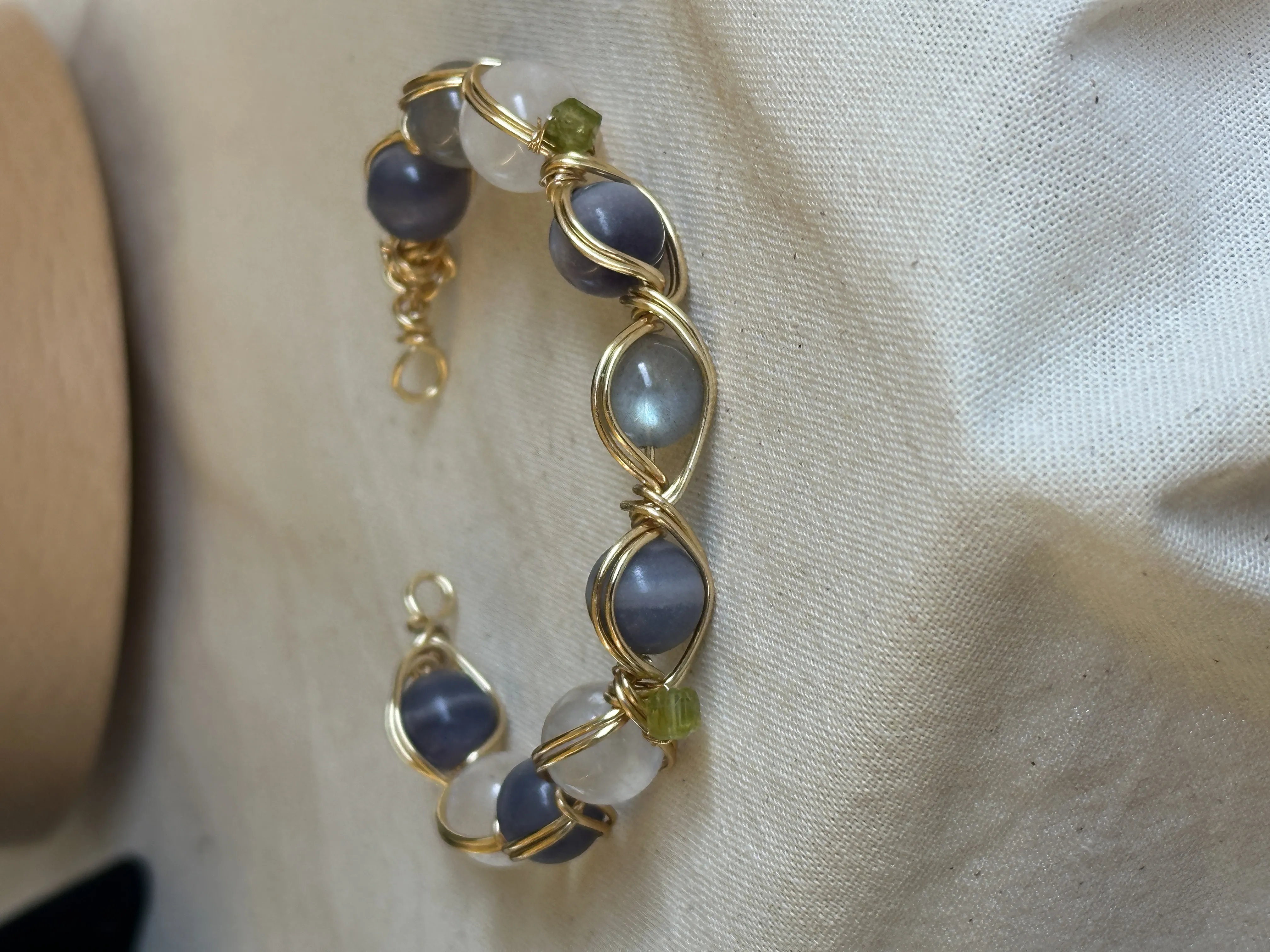 心繞原礦金屬線編織