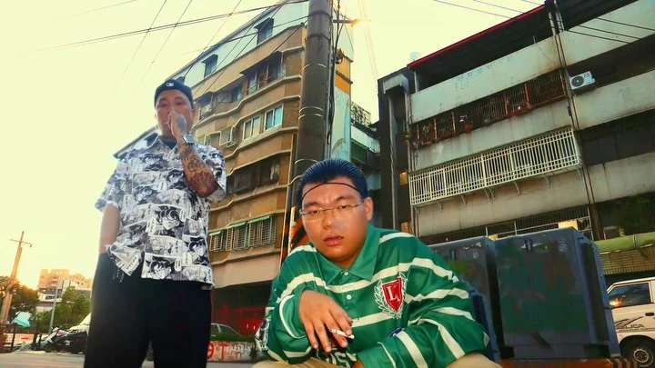 髮網、七龍珠跟下午的車潮。