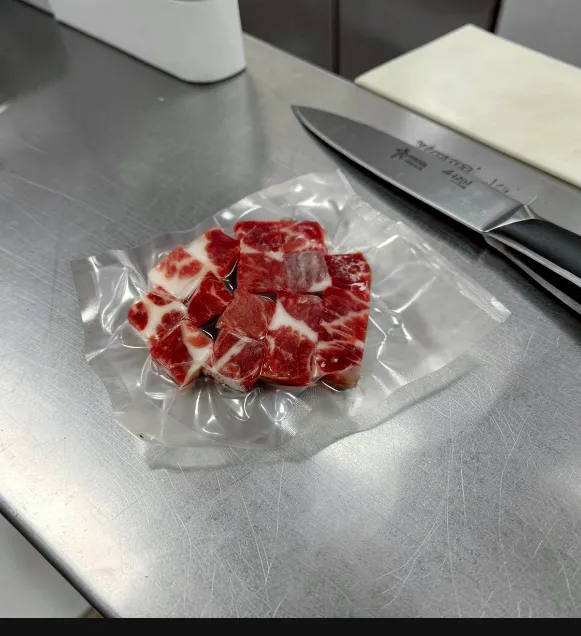 台灣]香榭極嫩豚豬骰150克