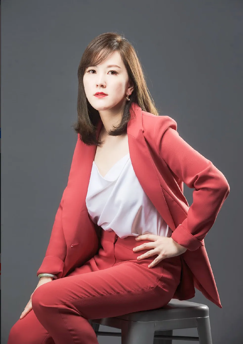 北市信義 Ariel 微妝美學｜服飾跨界美容轉型，蟬聯 5 年冠軍獲利實錄