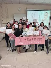 基隆梅玉美學｜中年二度就業轉型! 從電子廠到無痛清粉刺~美容創業歷程!