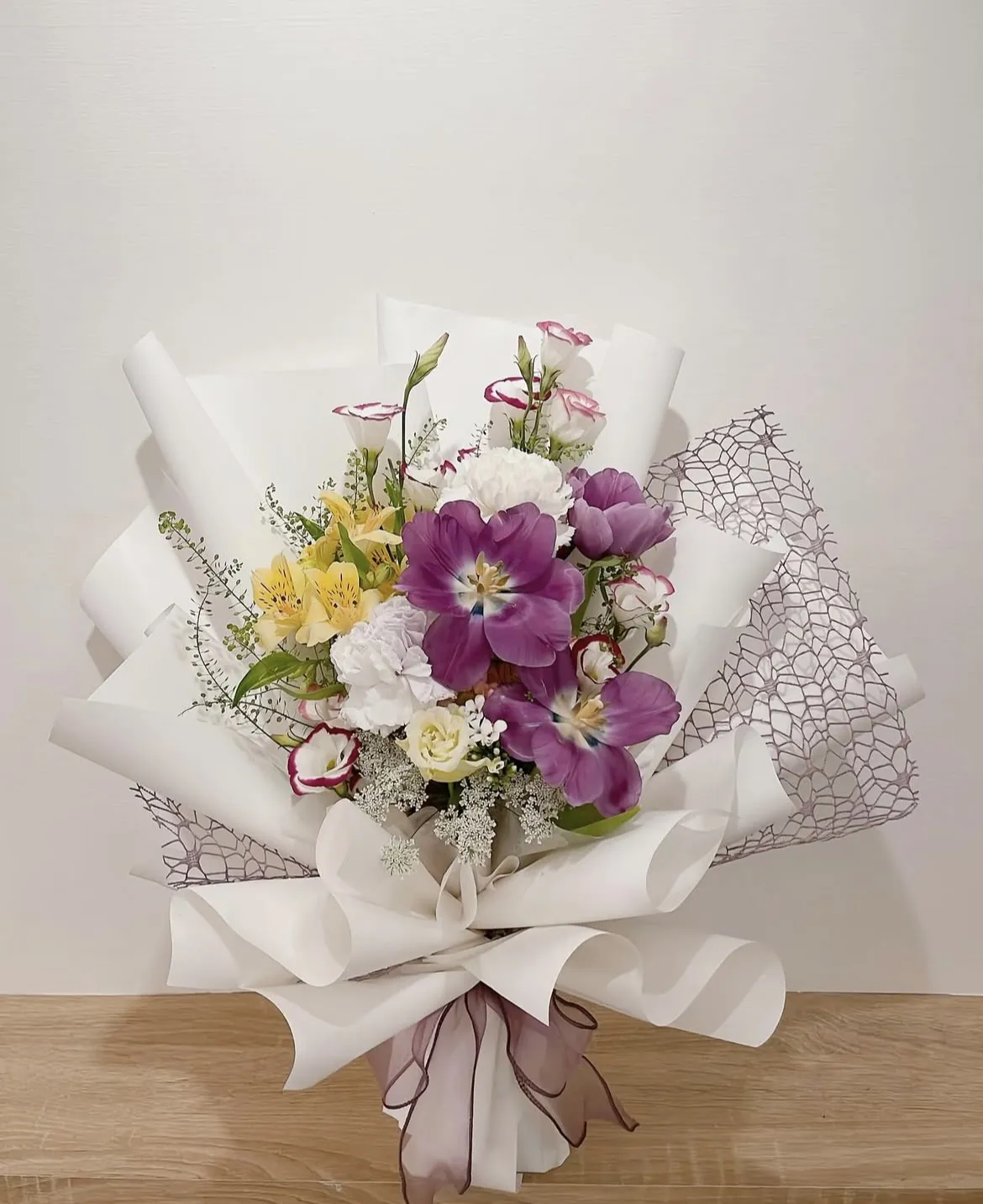 紫鬱金香鮮花花束 FND2001