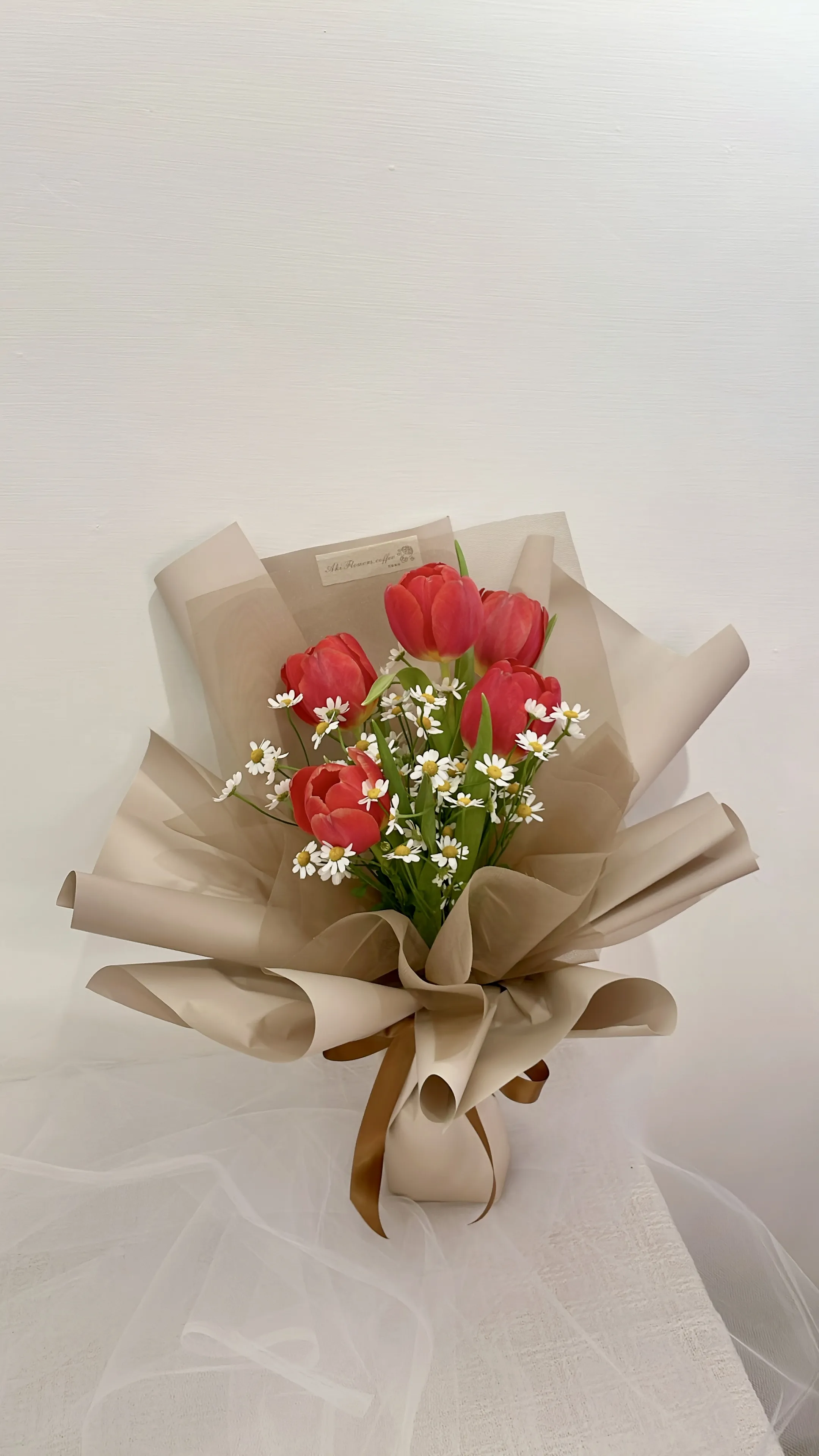 紅色鬱金香鮮花花束 FND2007