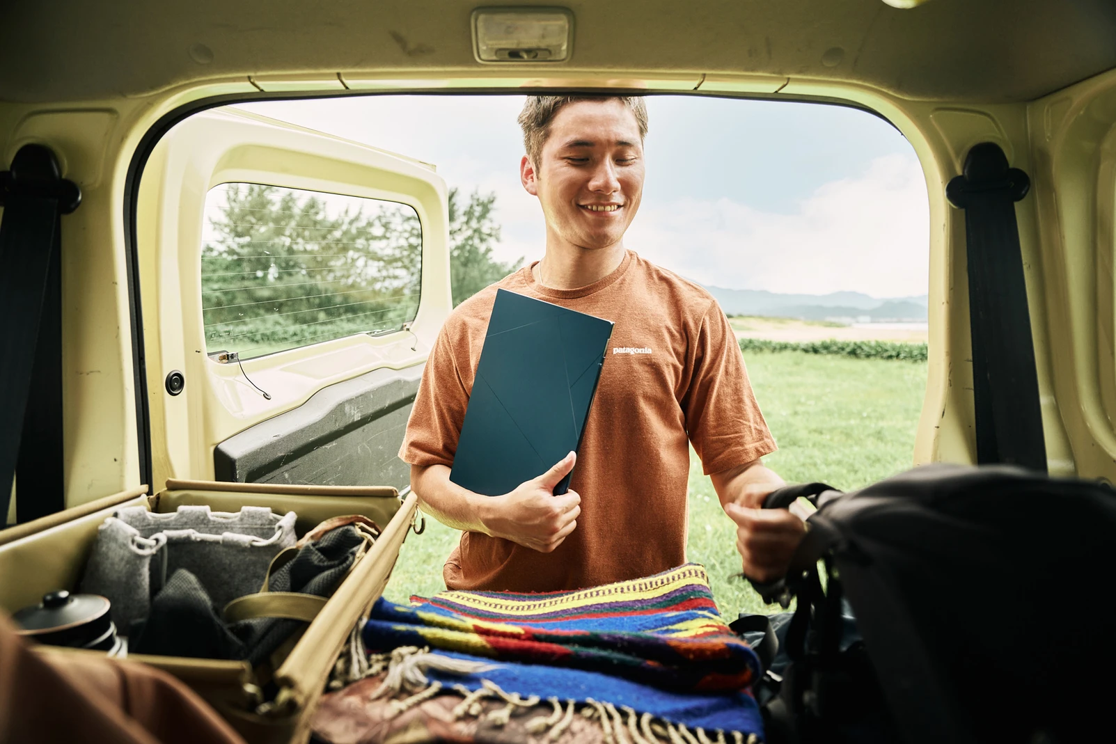 ASUS 遊牧辦公 筆電情境