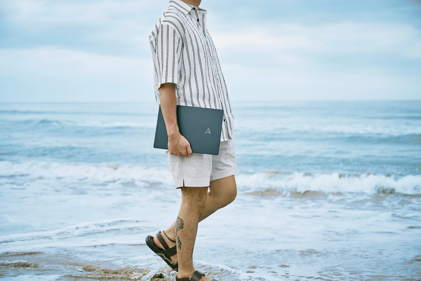 ASUS 遊牧辦公 筆電情境