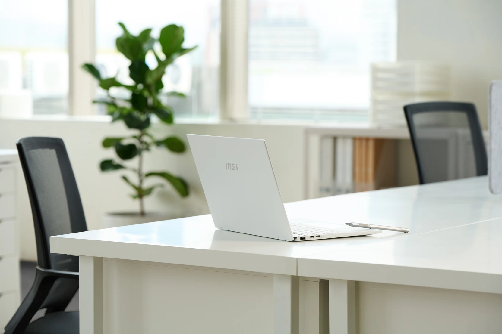 MSI商務系列筆電情境