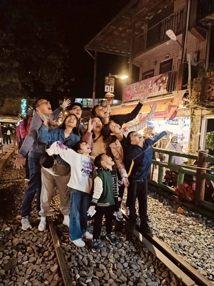 客製化包車旅遊