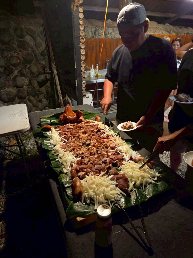 114.10.01高山森林基地訂購烤豬