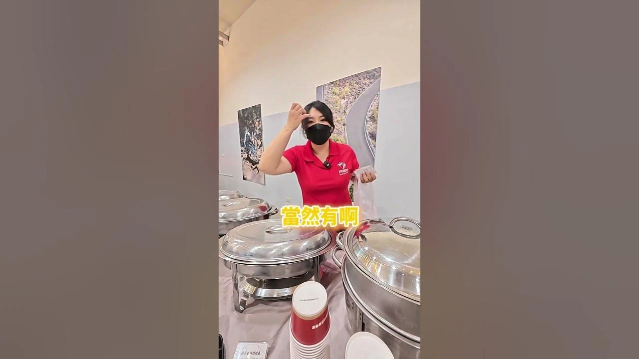 菜名越長越好吃！你有吃過慢燉肉末拌鮮蝦香米佐時蔬細麵嗎？