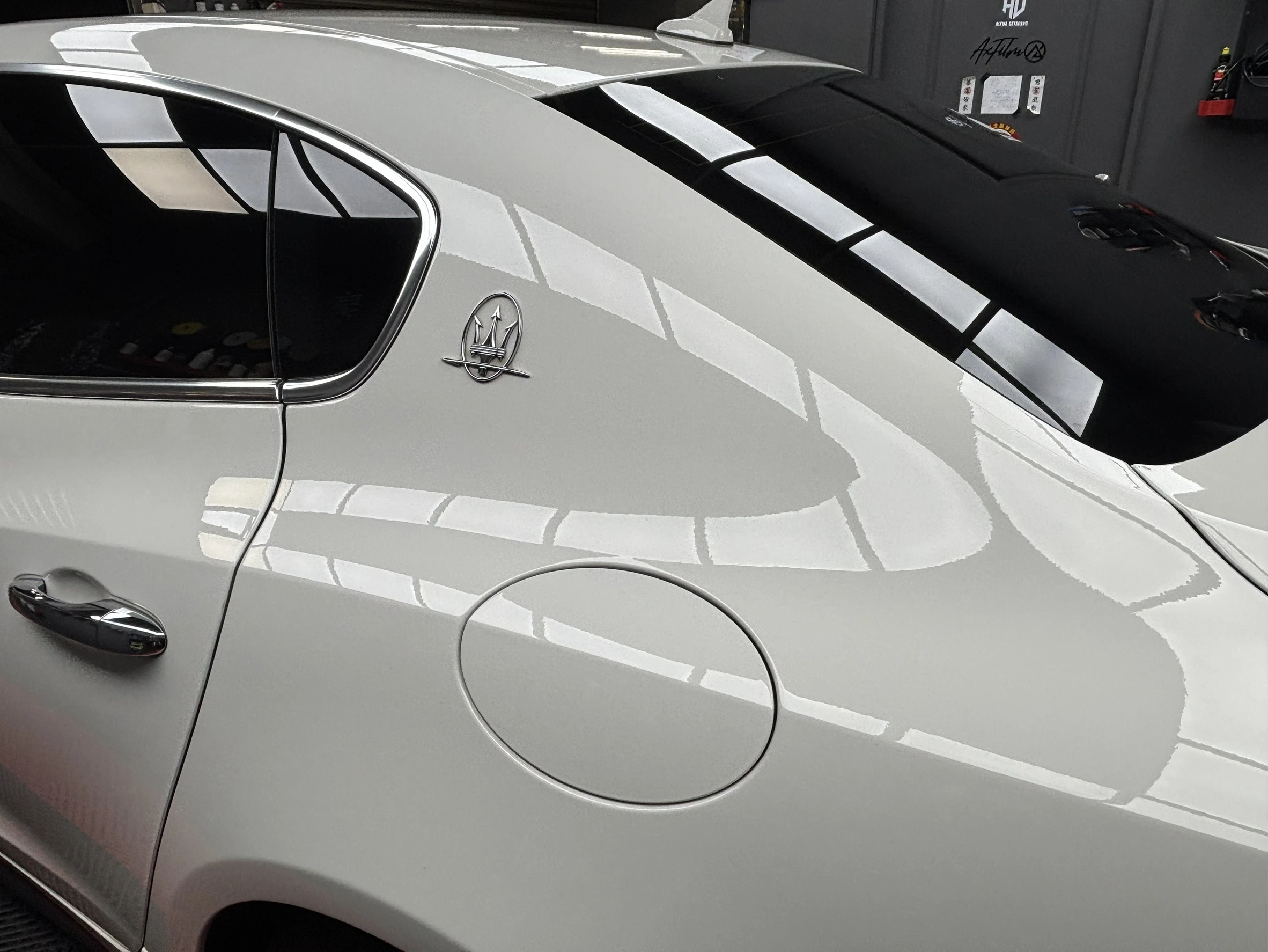 Maserati Quattroporte 三叉戟徽章與完工後車漆細節