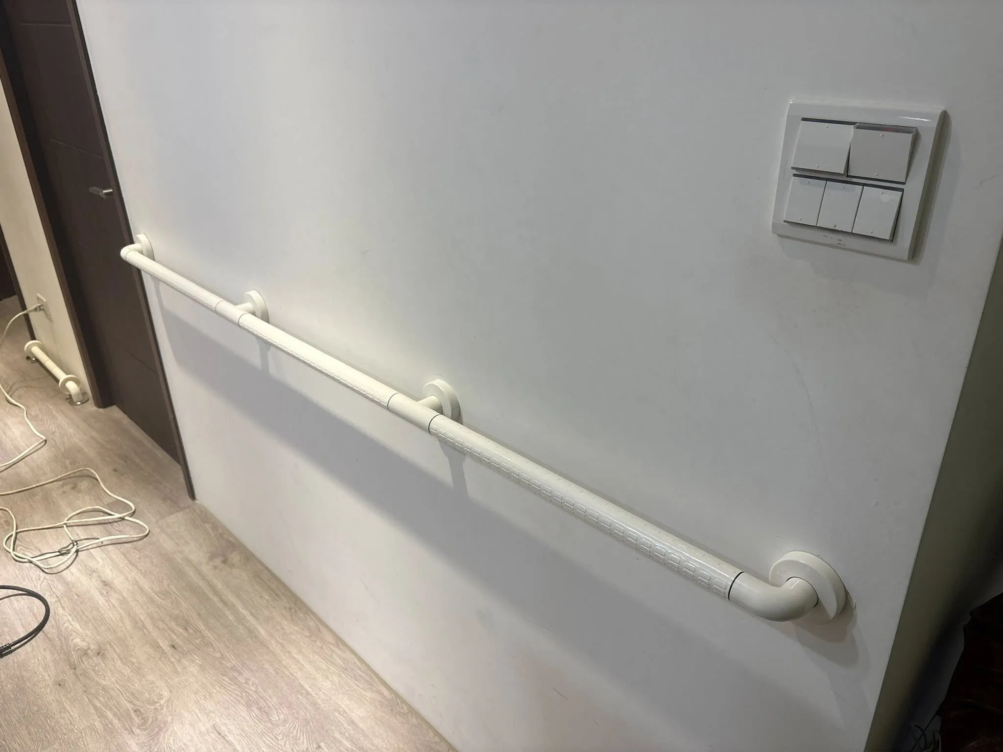 安裝扶手｜新北市樹林區大學哈佛社區