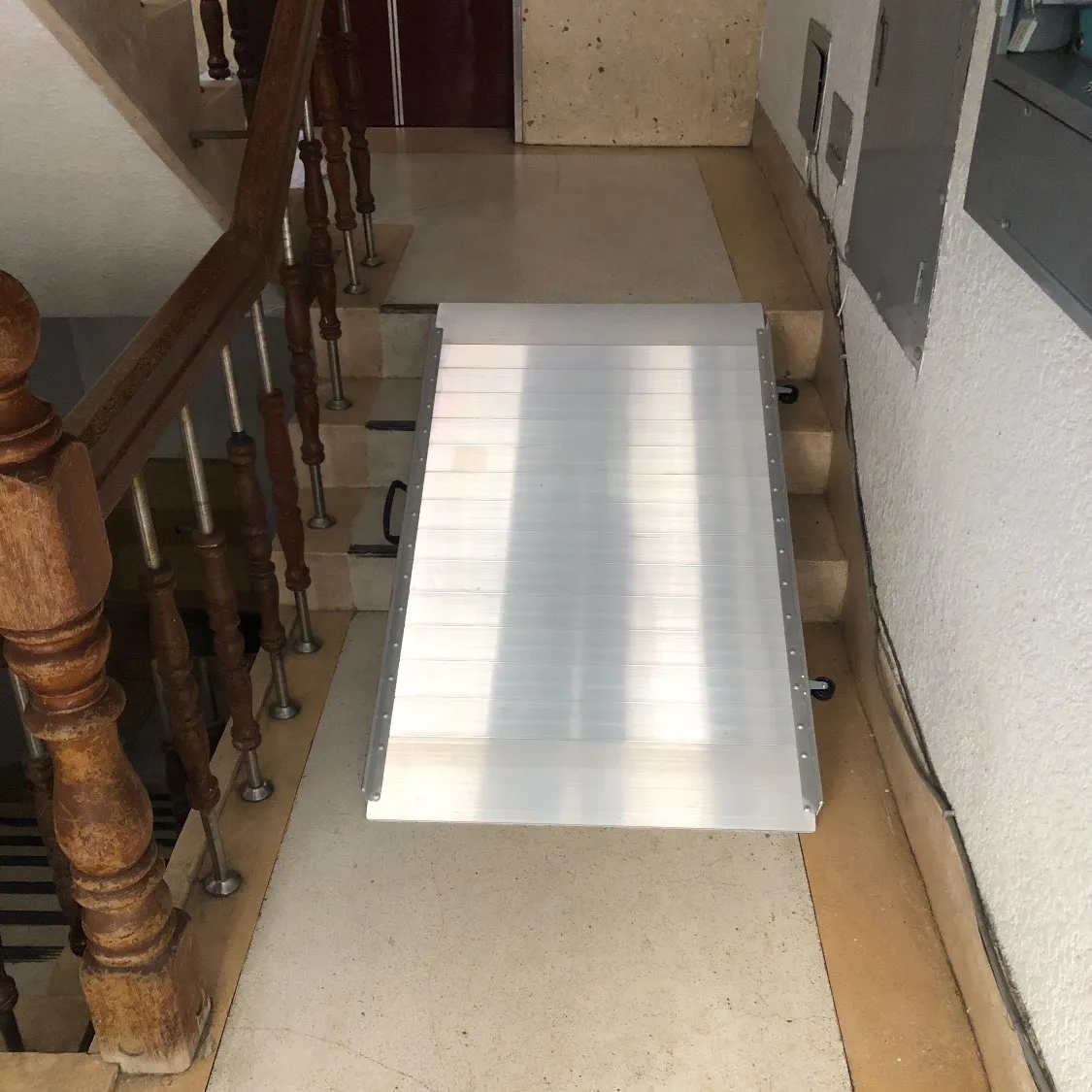 單片式斜坡板