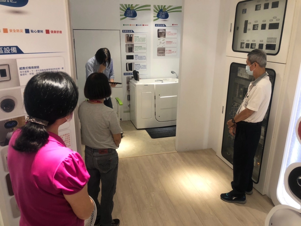 安博森無障礙浴缸S01