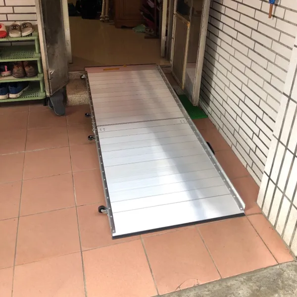 前後折疊式斜坡板｜高低差改善｜段差消除