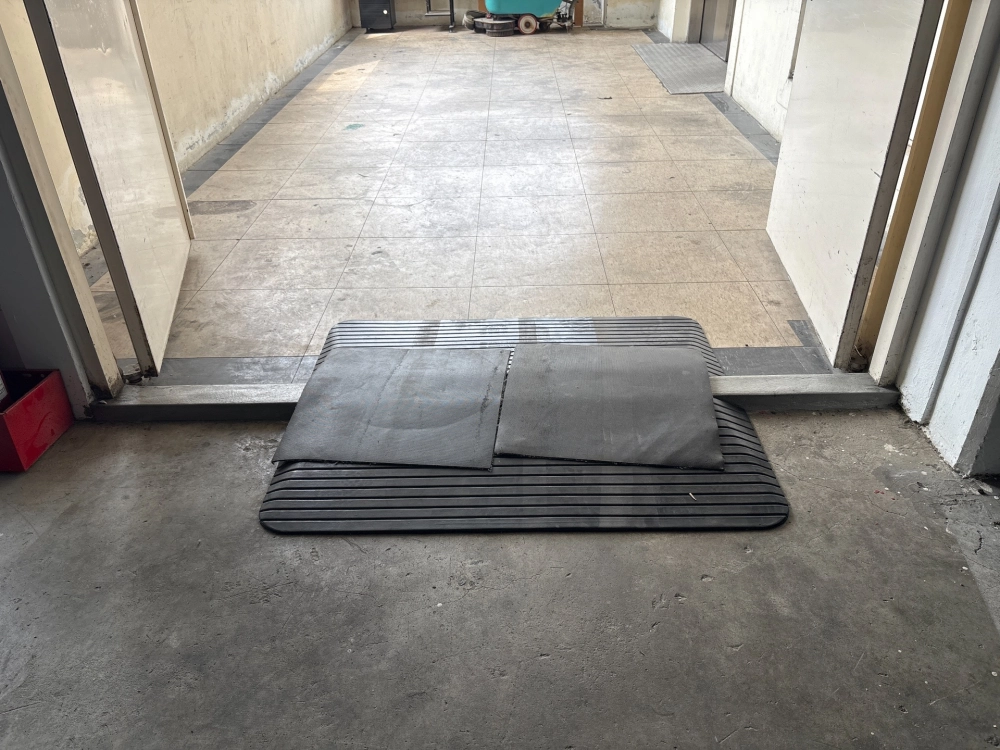 桃園市楊梅區楊梅靈糧堂案例分享｜楊梅愛買停車場斜坡磚