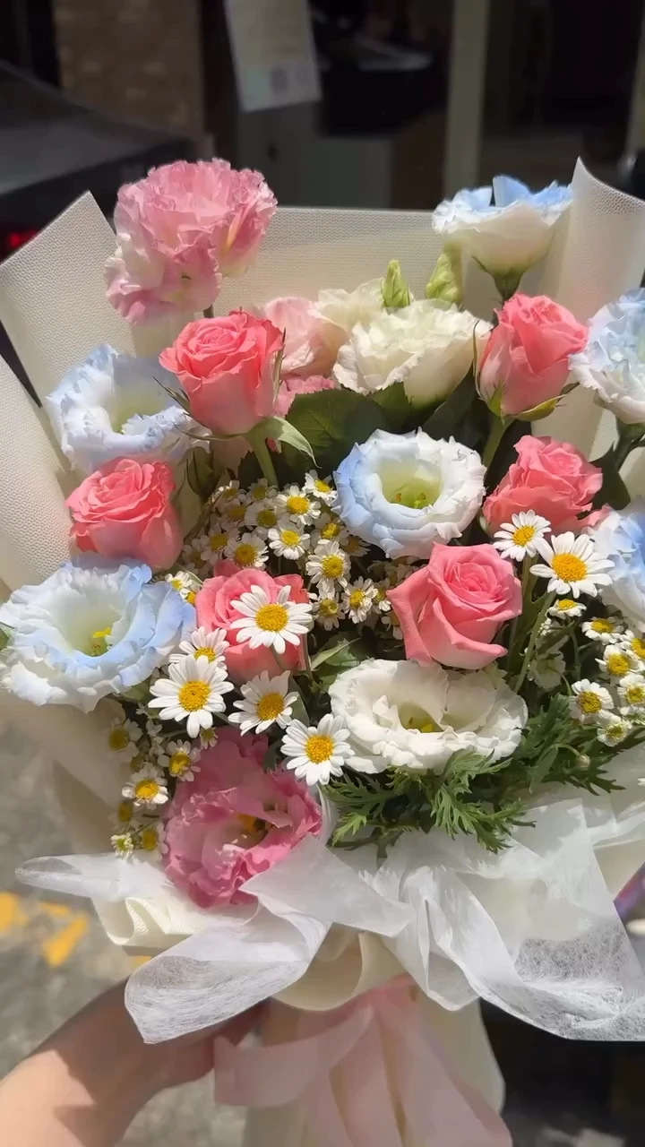 Threads 熱銷花束