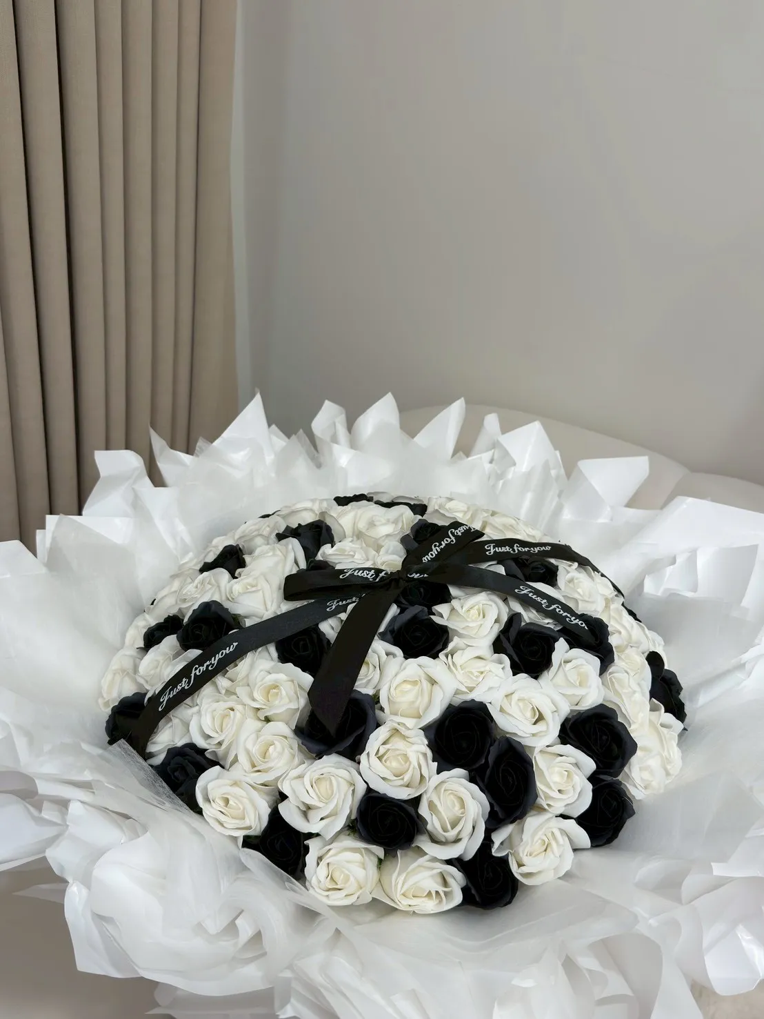 黑白小香風花束