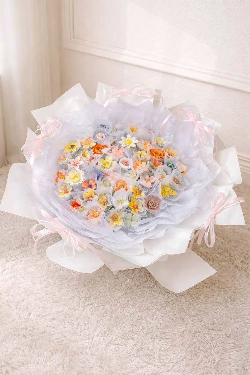 陶瓷芭蕾風永生花束