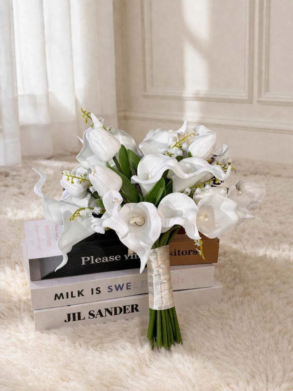 純白鈴蘭馬蹄蓮手捧花