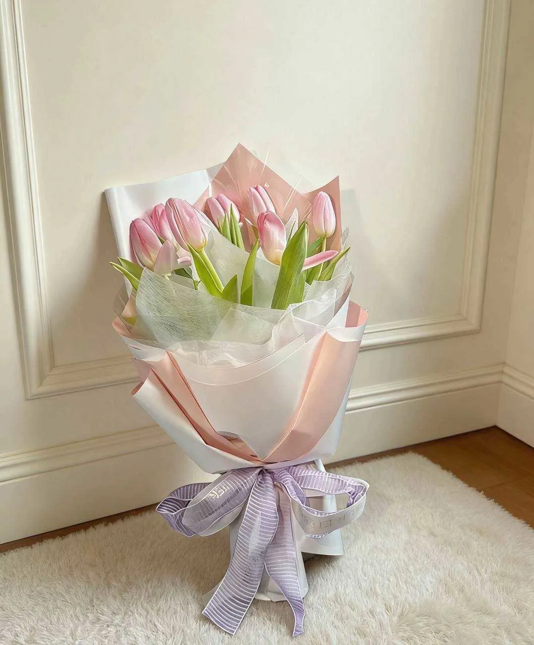 粉嫩鬱金香花束