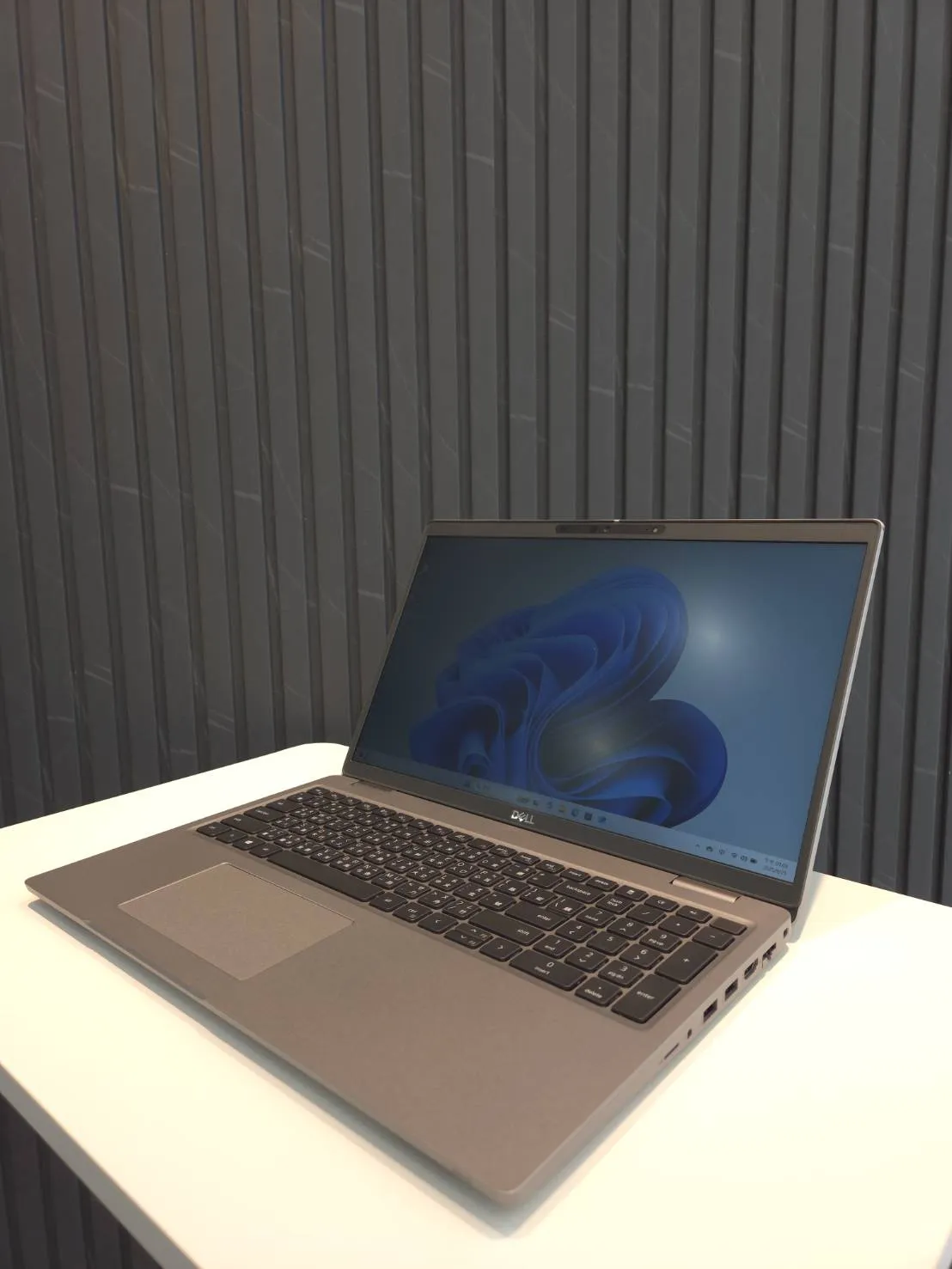 Dell Latitude 5520｜15.6吋商務觸控筆電｜i5-1145G7｜高效大螢幕