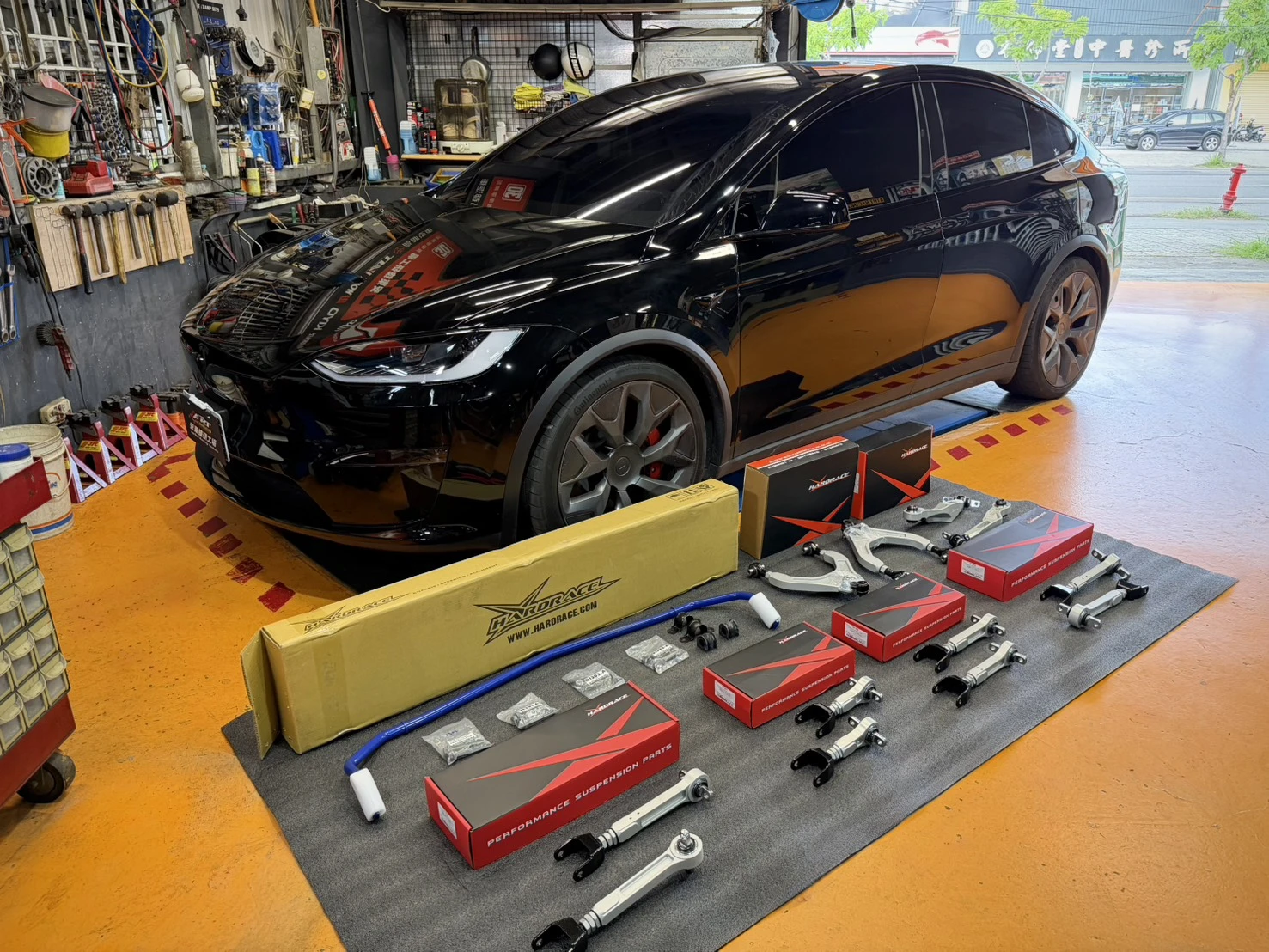 Tesla Model X Plaid