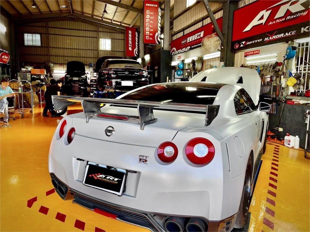 Nissan GT-R (R35)