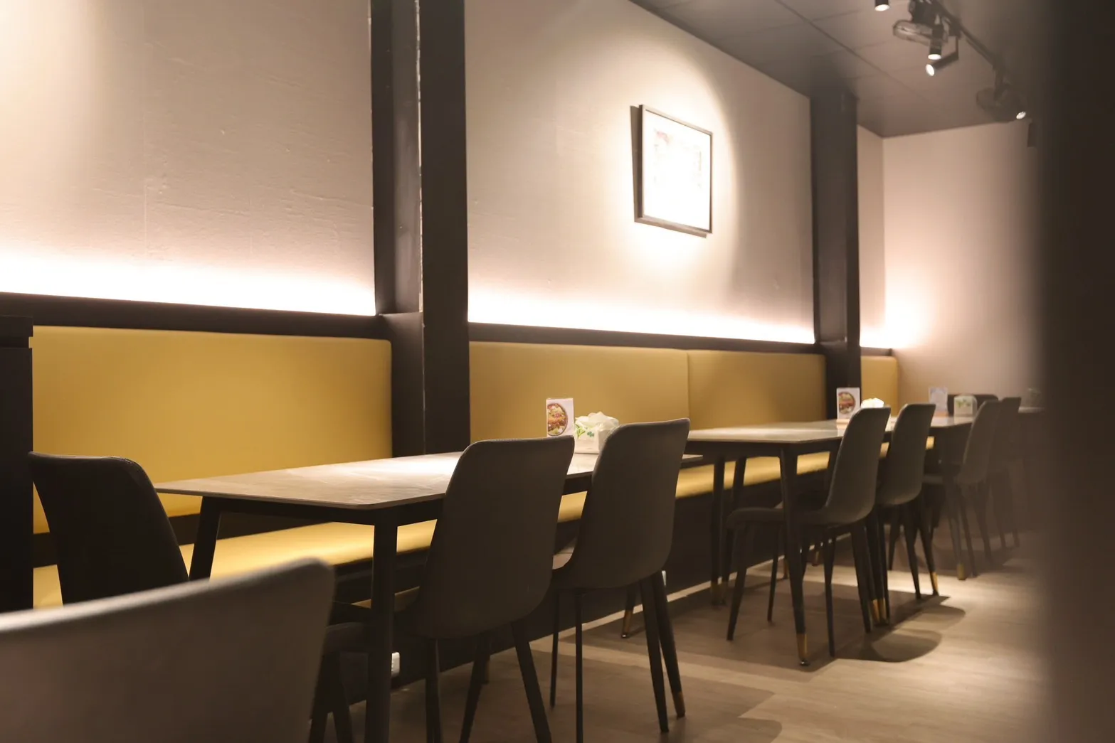 二樓用餐包廂區已完工