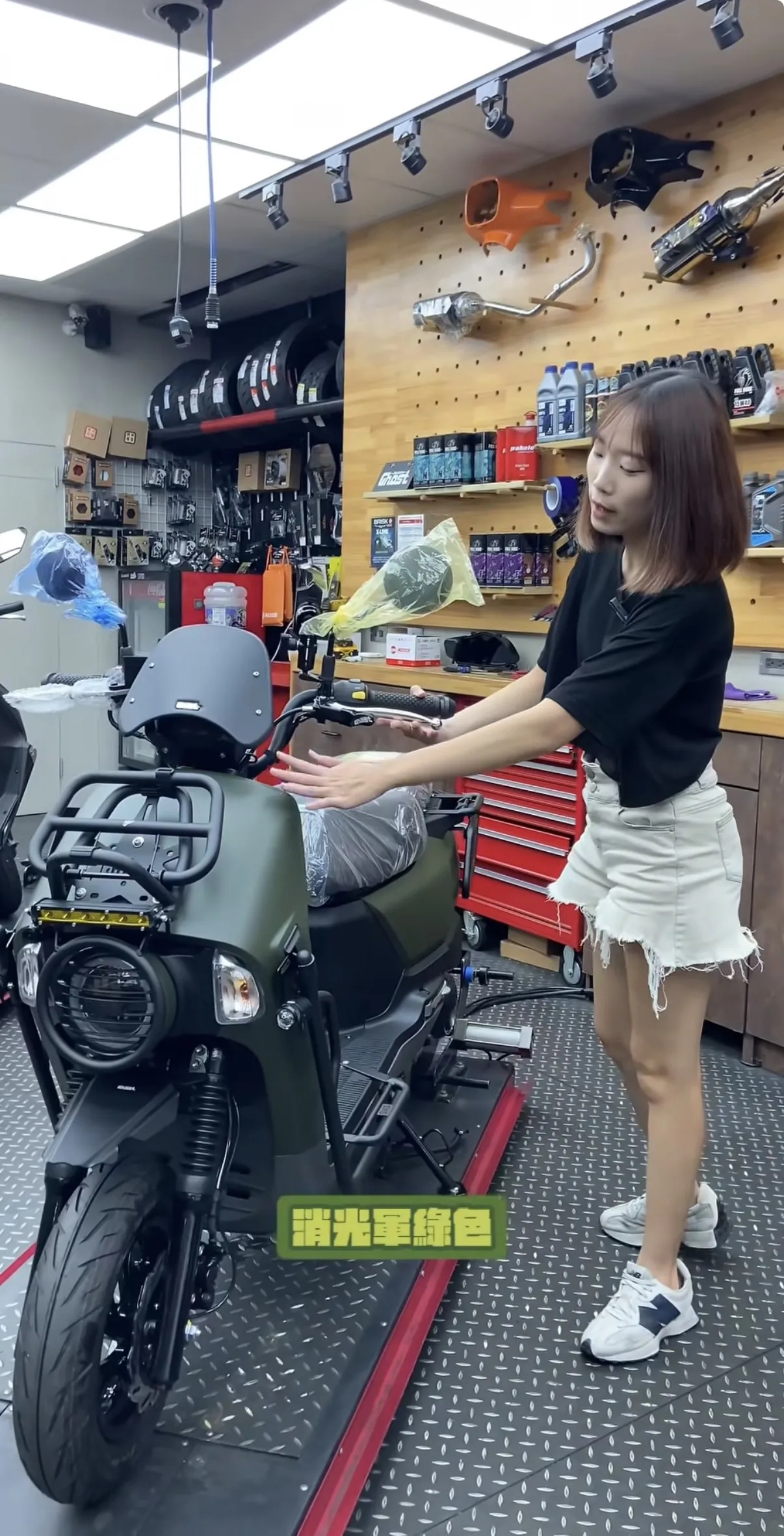 保桿升級搭配消光軍綠色 自帶強悍氣場