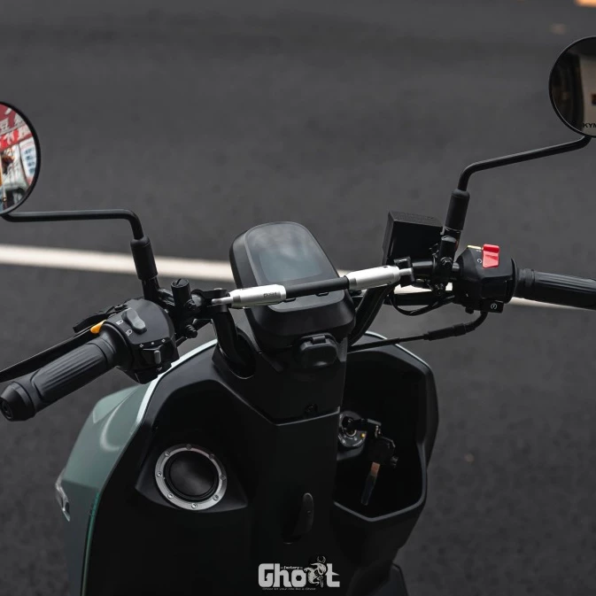 Ghost 通用型伸縮橫桿