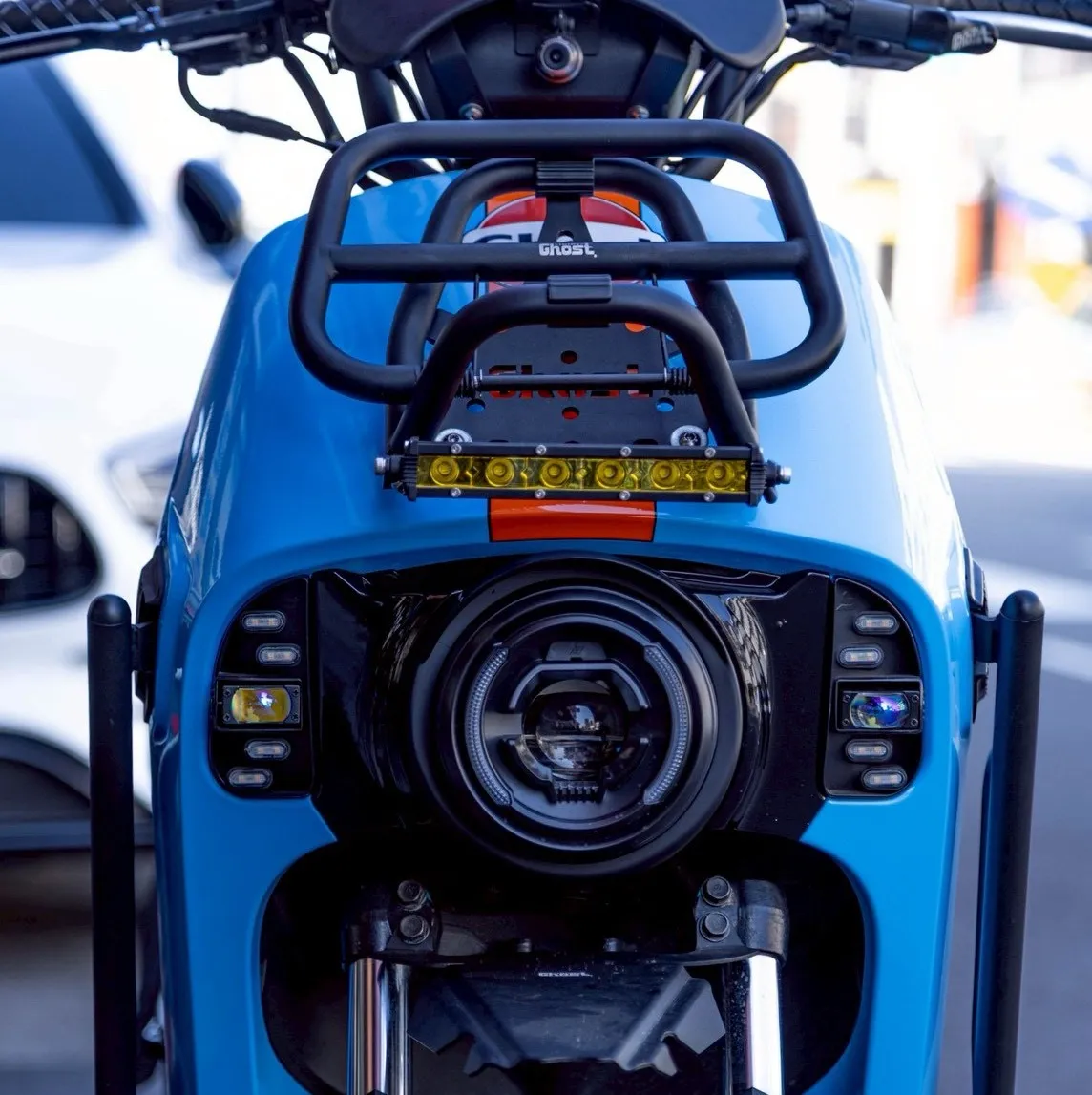 SLO 4MICA 帽簷燈框