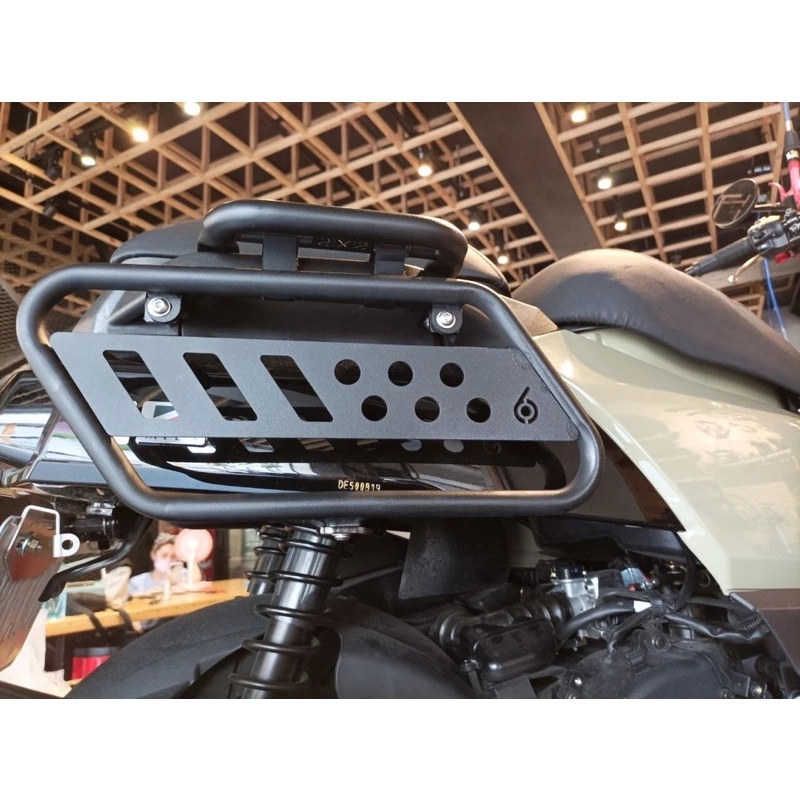 SIXIS 4MICA後側貨架