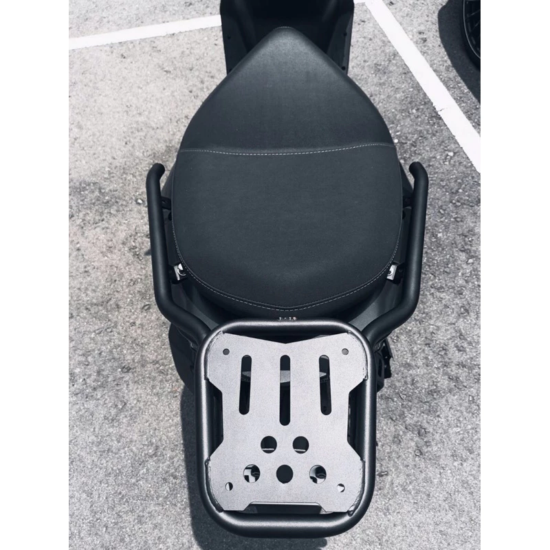 SIXIS 曼巴聯名後貨架