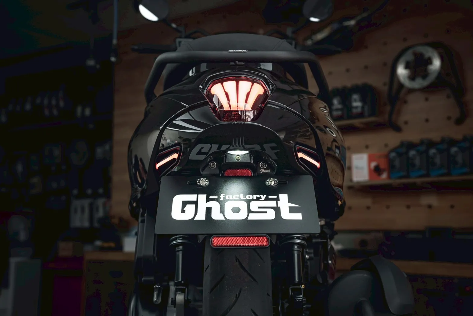 GHOST Fiddle 短牌架