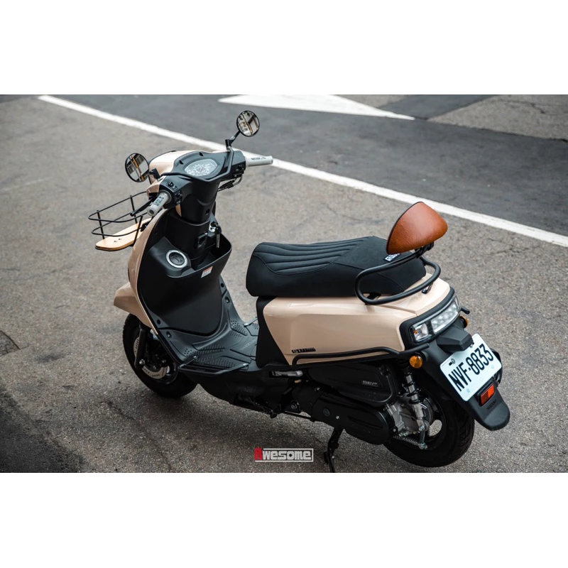 SIXIS SUI /Saluto 大圓弧靠墊